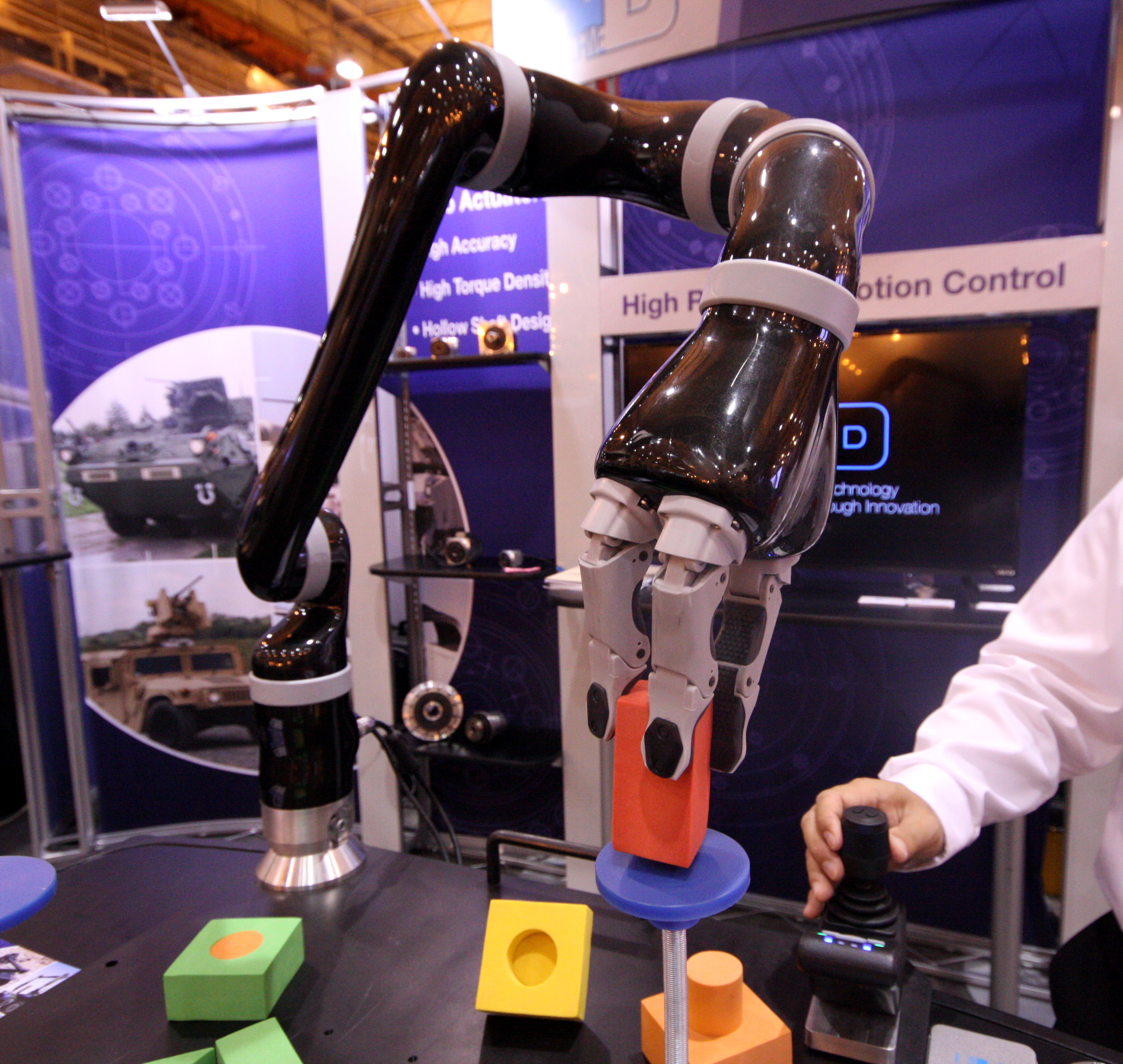 HARMONIC DRIVE (Motors) The National Robotics Education Foundation